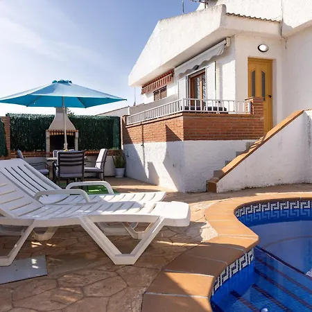 Prázdninový dům Camins - Casa En Con Piscina Privada Riumar