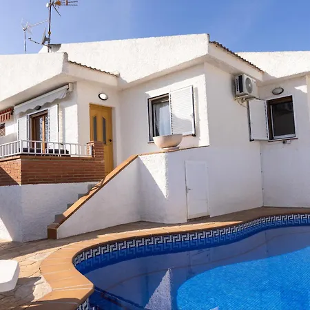 Prázdninový dům Camins - Casa En Con Piscina Privada Riumar